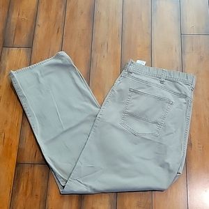 Kirkland Jean cut khaki chinos